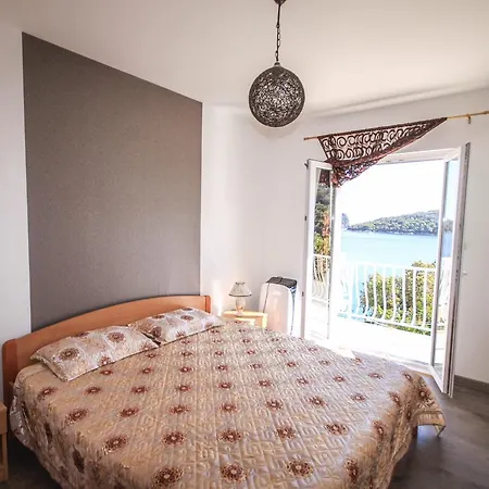 Marija - Sea View Molunat